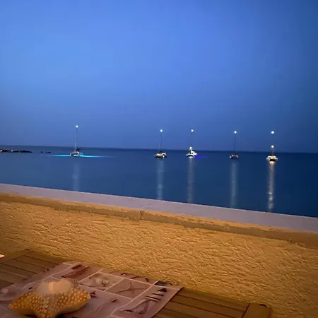Apollon East Holiday home *